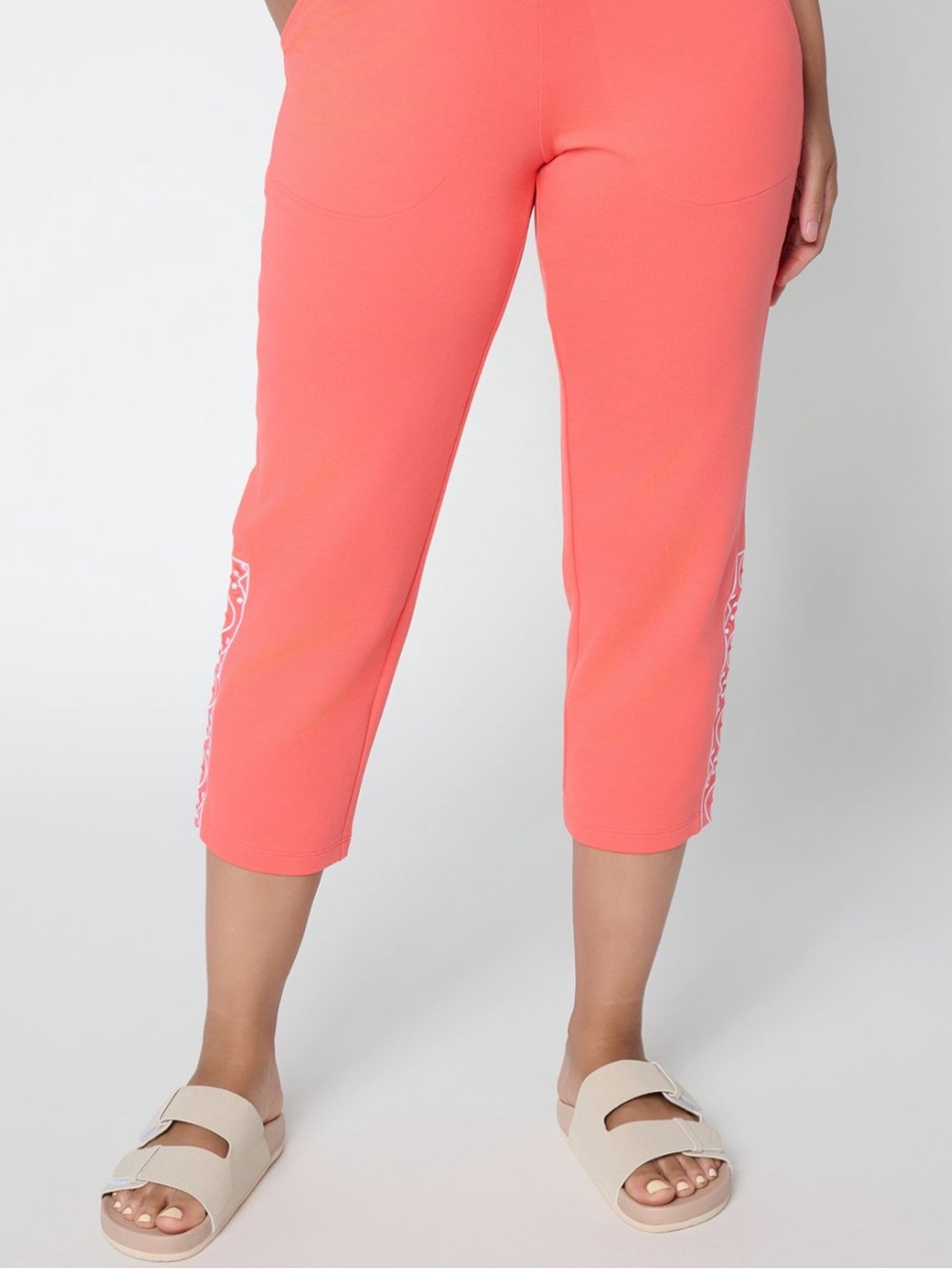 NEW Alfred Dunner coral capris - Picture 7 of 7